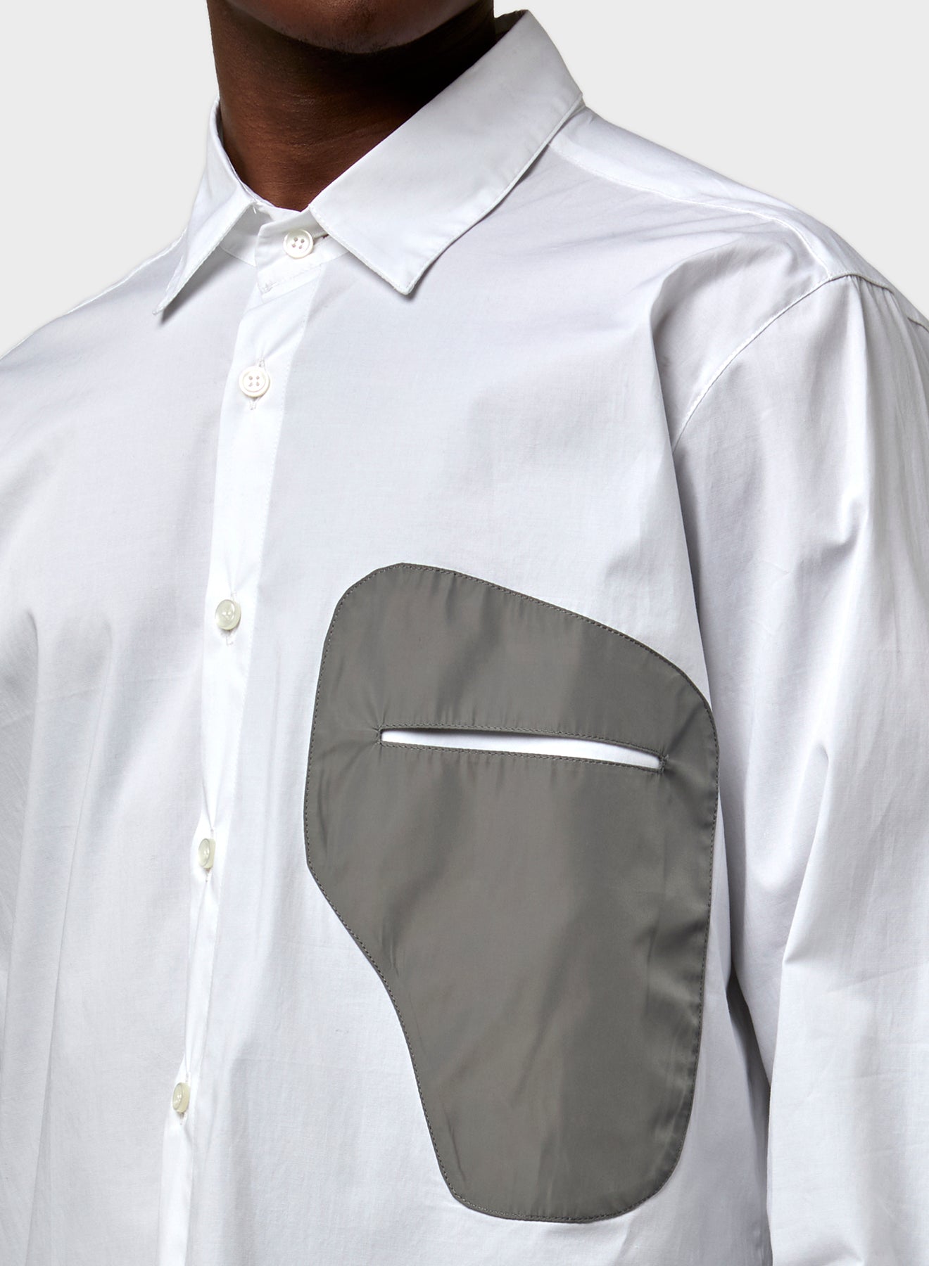 CLASSIC SHIRT WITH DESIGN POCKET