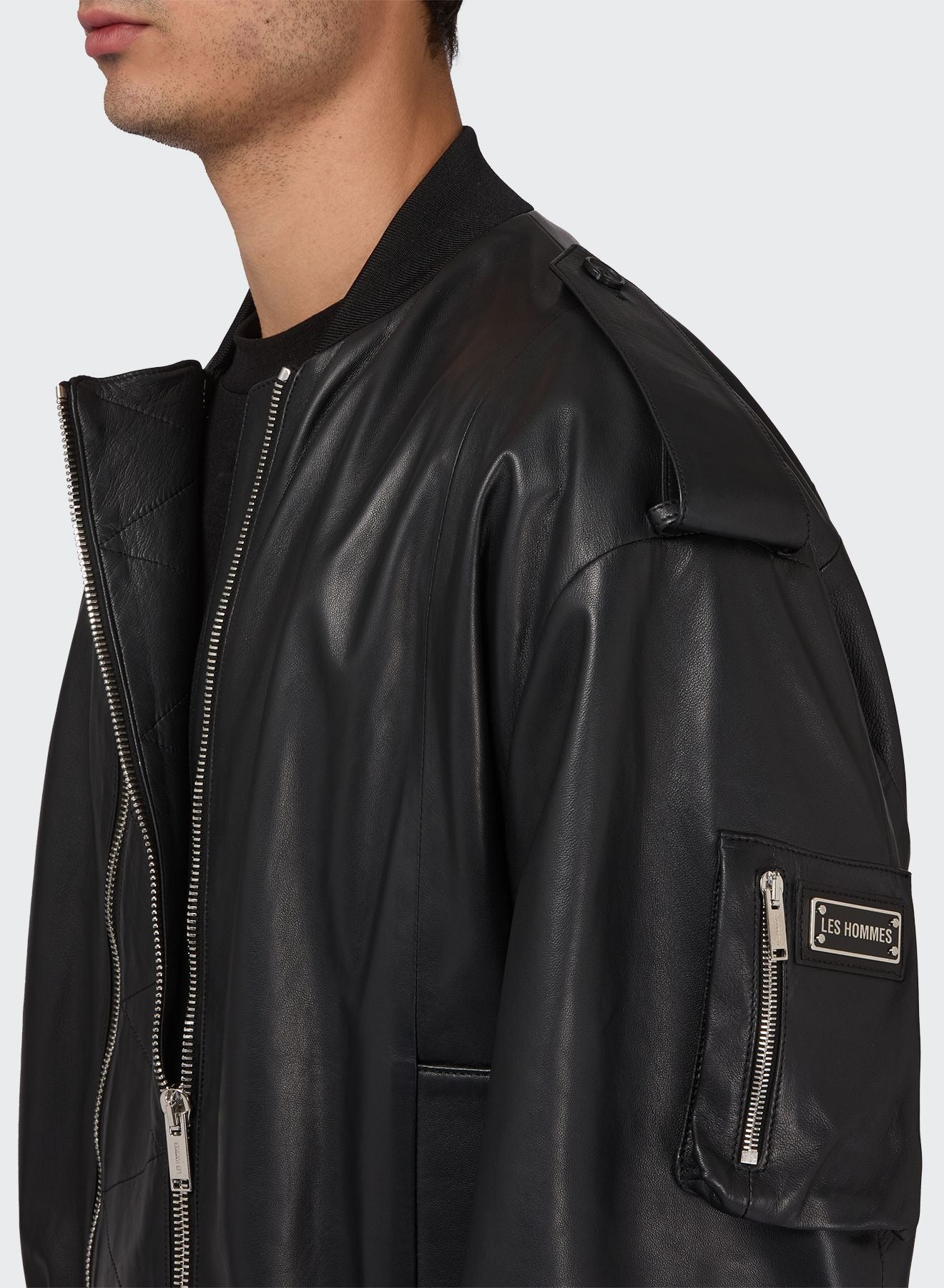 LIGHT LEATHER BOMBER