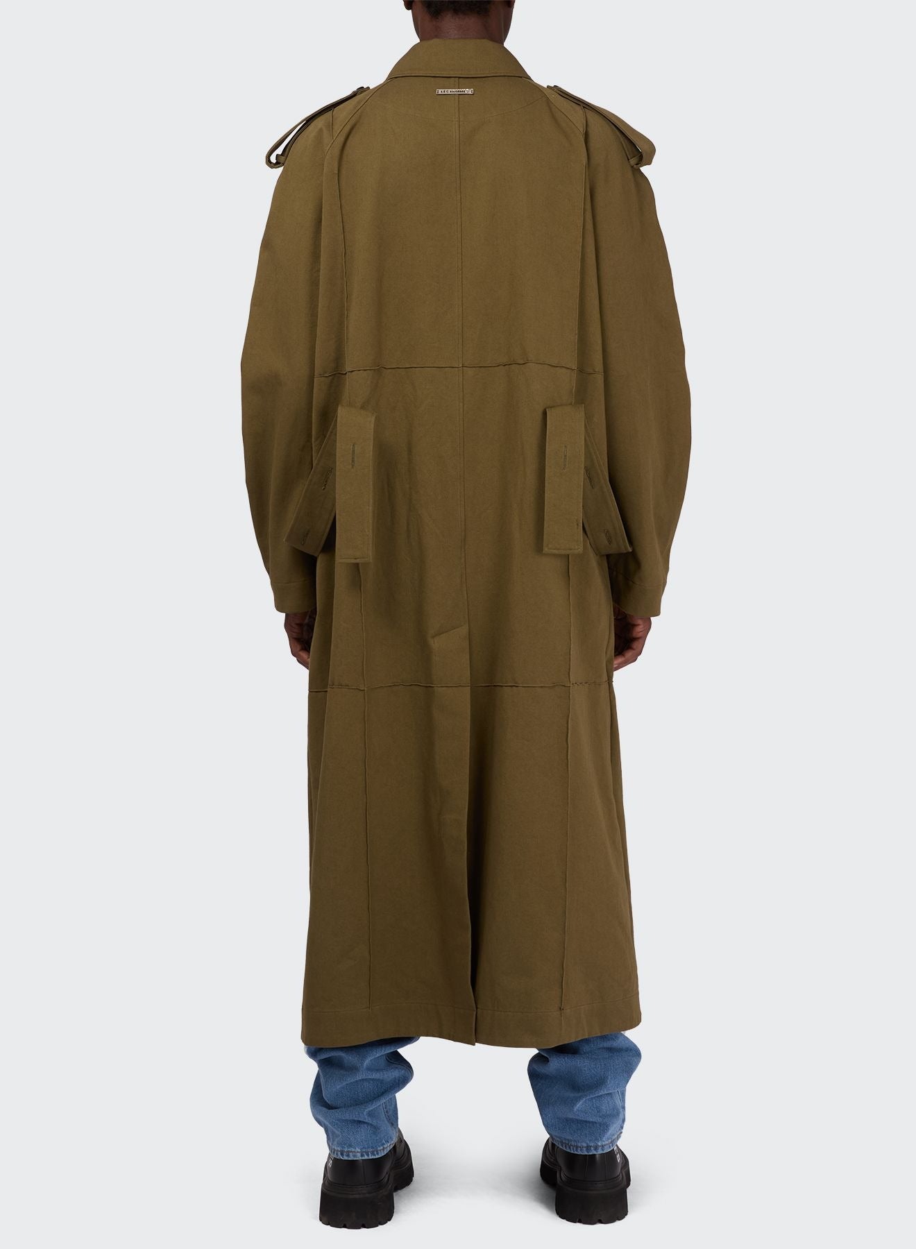 TRENCH COAT